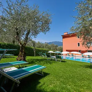 https://residence-hotel-vacanze-2000.hotelinveneto.com